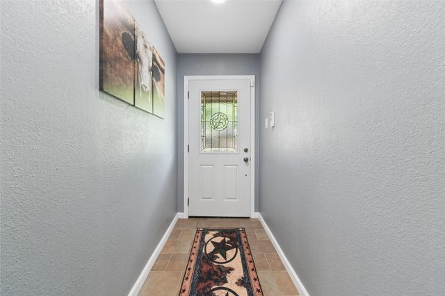 5214 Rustle Leaf Drive, Arlington, TX 76017