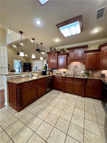 124 Marina Shores, Russellville, AR 72802