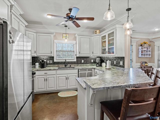 7875 Snake Road, Athens, AL 35611