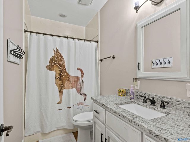 7875 Snake Road, Athens, AL 35611