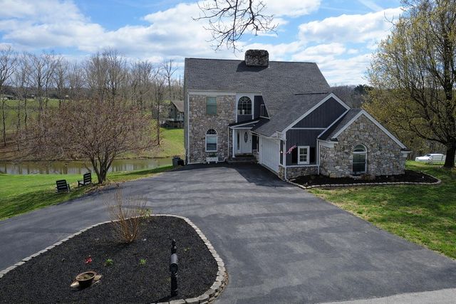 3002 Woodland Lane, Corbin, KY 40701