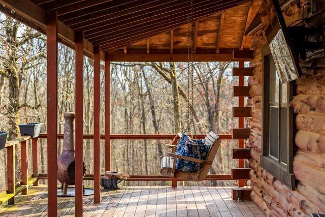 25594 Hidden Valley Avenue, Warsaw, MO 65355