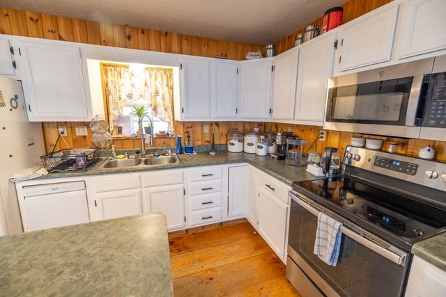 25594 Hidden Valley Avenue, Warsaw, MO 65355