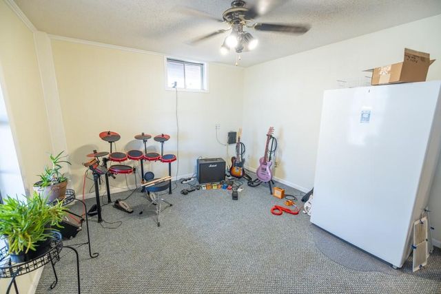 25594 Hidden Valley Avenue, Warsaw, MO 65355