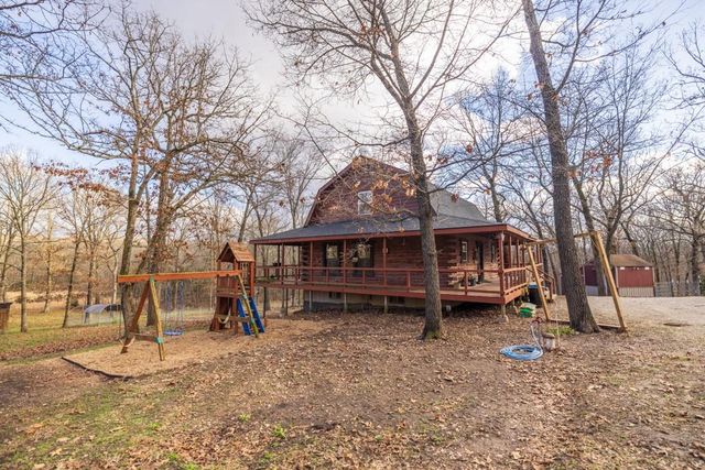 25594 Hidden Valley Avenue, Warsaw, MO 65355