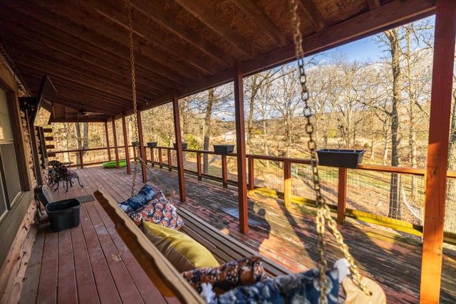 25594 Hidden Valley Avenue, Warsaw, MO 65355