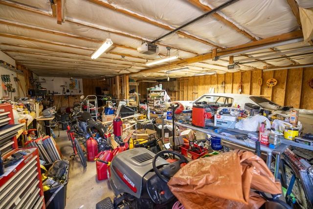 25594 Hidden Valley Avenue, Warsaw, MO 65355