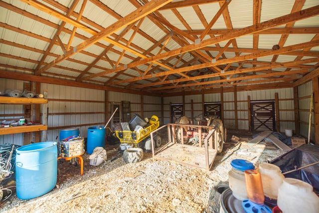 25594 Hidden Valley Avenue, Warsaw, MO 65355