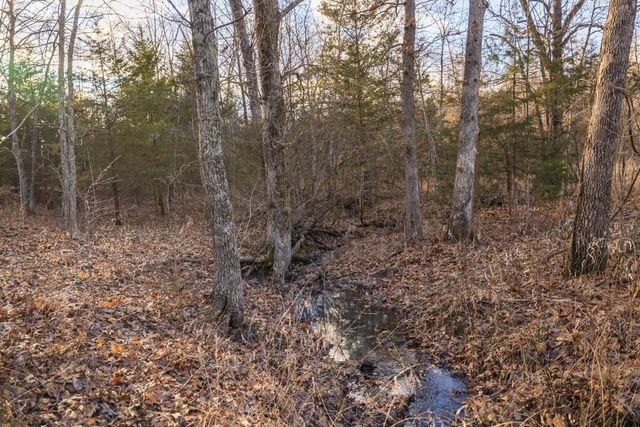 25594 Hidden Valley Avenue, Warsaw, MO 65355