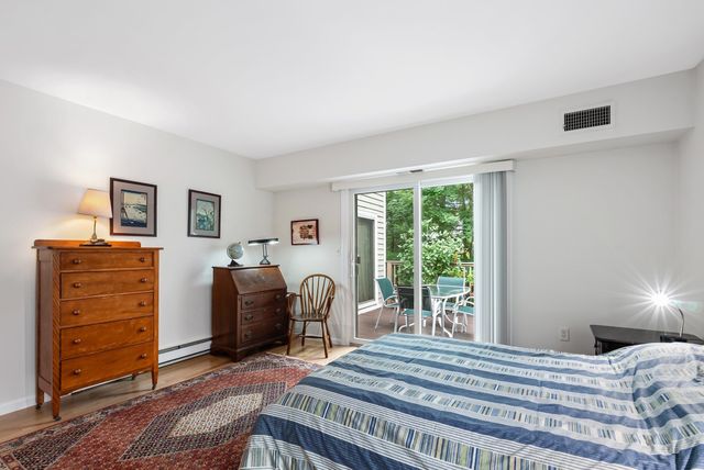 23 Fifer Ln 23, Lexington, MA 02420