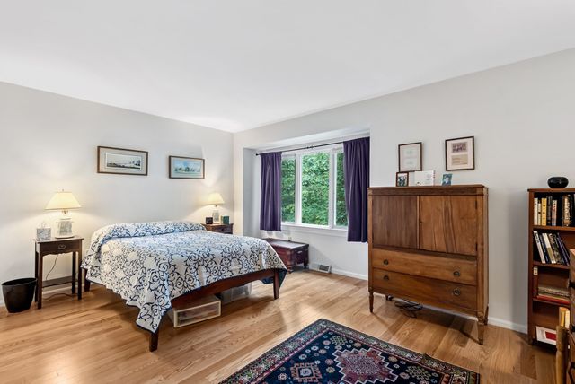 23 Fifer Ln 23, Lexington, MA 02420