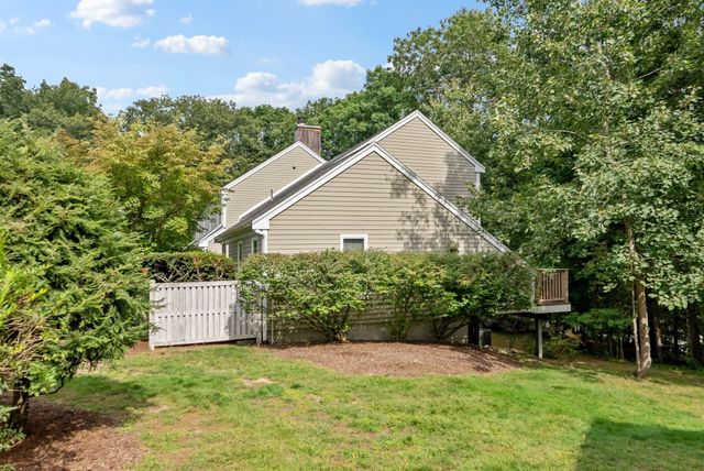 23 Fifer Ln 23, Lexington, MA 02420