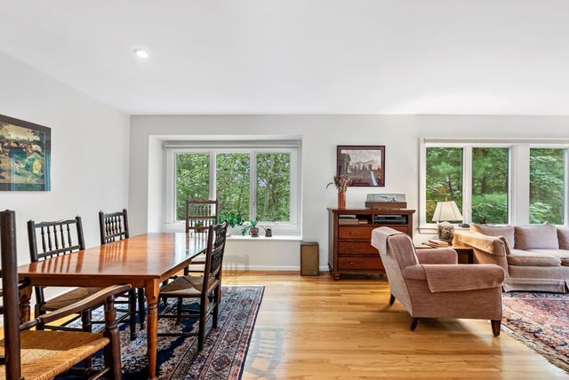 23 Fifer Ln 23, Lexington, MA 02420