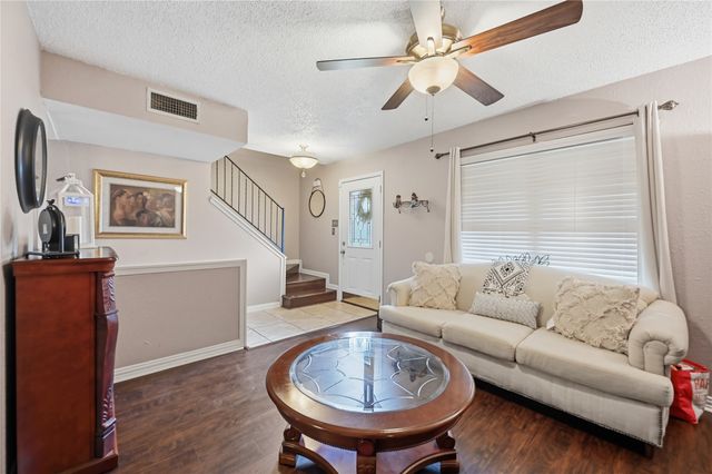 6805 Wagonet Road, Forest Hill, TX 76140