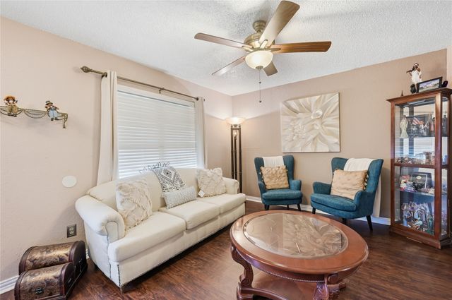 6805 Wagonet Road, Forest Hill, TX 76140