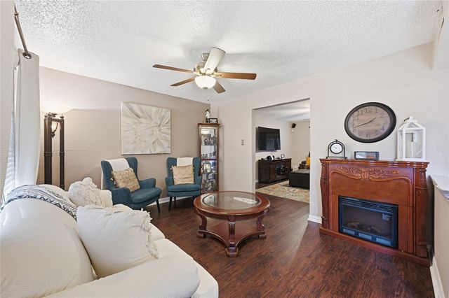 6805 Wagonet Road, Forest Hill, TX 76140