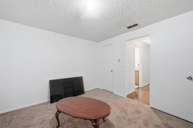 6805 Wagonet Road, Forest Hill, TX 76140