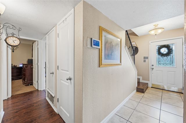 6805 Wagonet Road, Forest Hill, TX 76140