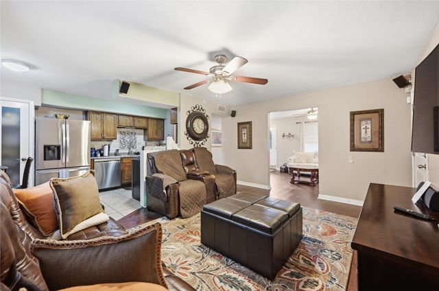 6805 Wagonet Road, Forest Hill, TX 76140