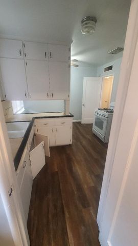 2233 E E Terrace Avenue E, Fresno, CA 93703