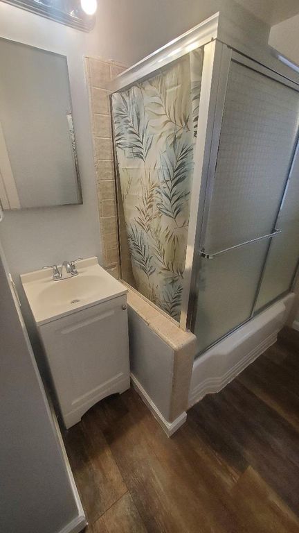 Image 19 of property listing at 2233 E E Terrace Avenue E, Fresno, CA 93703