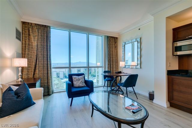 135 East HARMON Avenue 804, Las Vegas, NV 89109