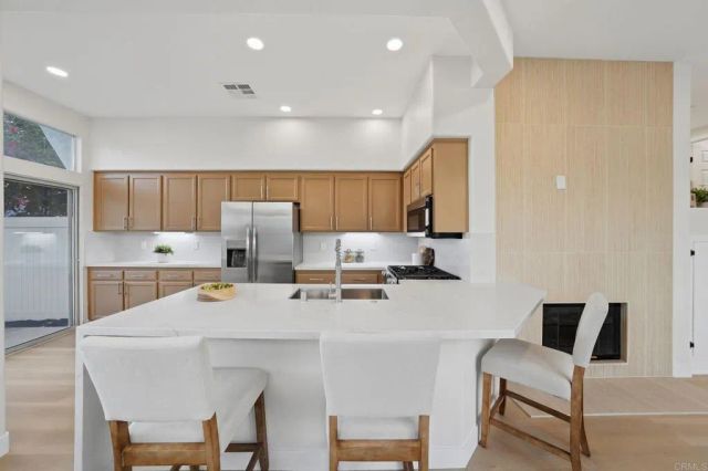 7553 Hazard Center Drive, San Diego, CA 92108