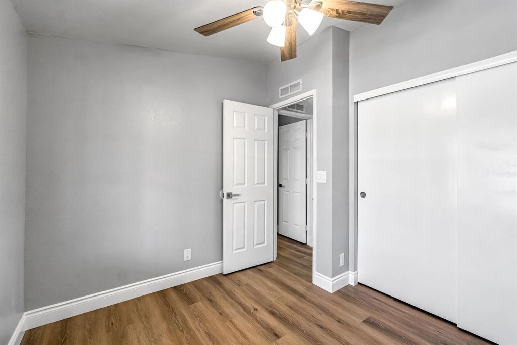 Image 23 of property listing at 1218 E Cleveland Avenue # 103, Madera, CA 93638