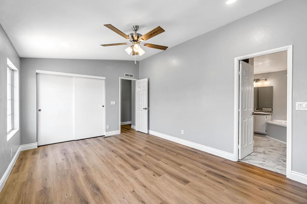 Image 27 of property listing at 1218 E Cleveland Avenue # 103, Madera, CA 93638