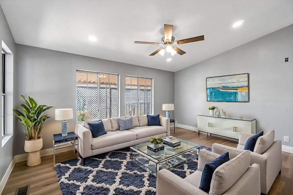 Image 9 of property listing at 1218 E Cleveland Avenue # 103, Madera, CA 93638