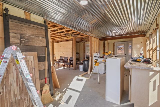 70 Old Bruceton Rd, Bruceton, TN 38317