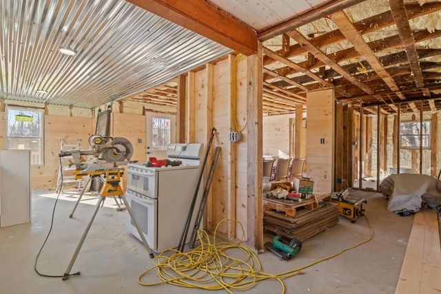 70 Old Bruceton Rd, Bruceton, TN 38317