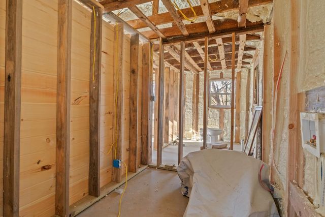 70 Old Bruceton Rd, Bruceton, TN 38317