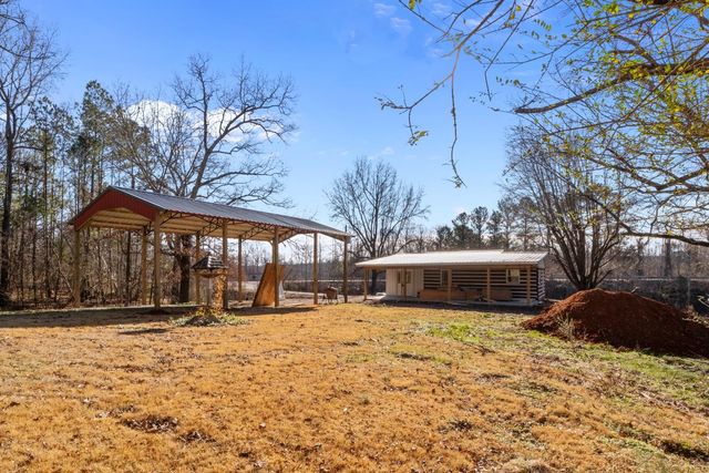 70 Old Bruceton Rd, Bruceton, TN 38317