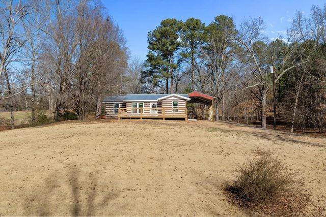 70 Old Bruceton Rd, Bruceton, TN 38317