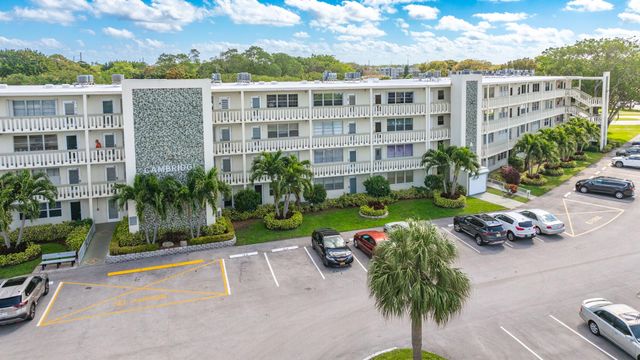 4002 Cambridge A 4002, Deerfield Beach, FL 33442