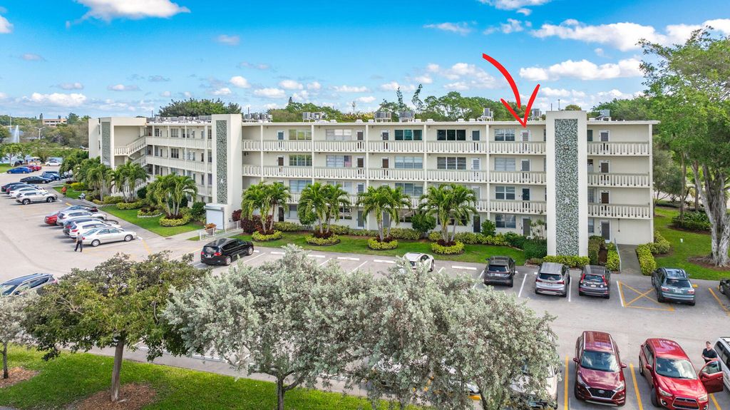 4002 Cambridge A 4002, Deerfield Beach, FL 33442