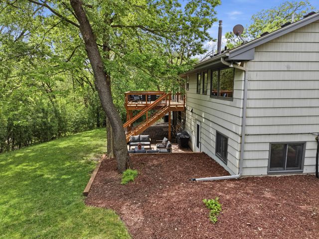 9137 Forest Hills Circle, Bloomington, MN 55437