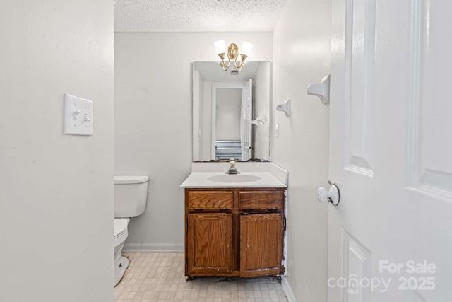 9428 White Cedar Court, Charlotte, NC 28213