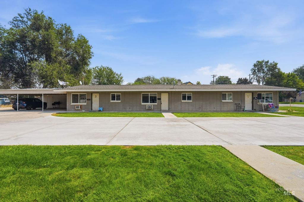 236 High St, Nampa, ID 83651 photo 1