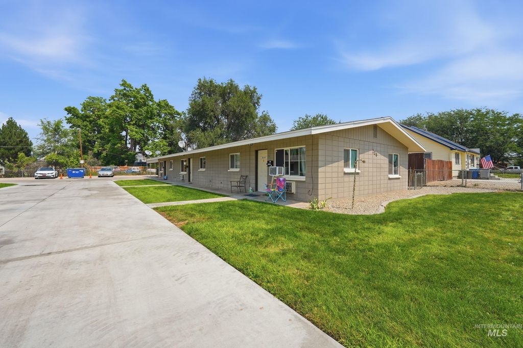 236 High St, Nampa, ID 83651 photo 2