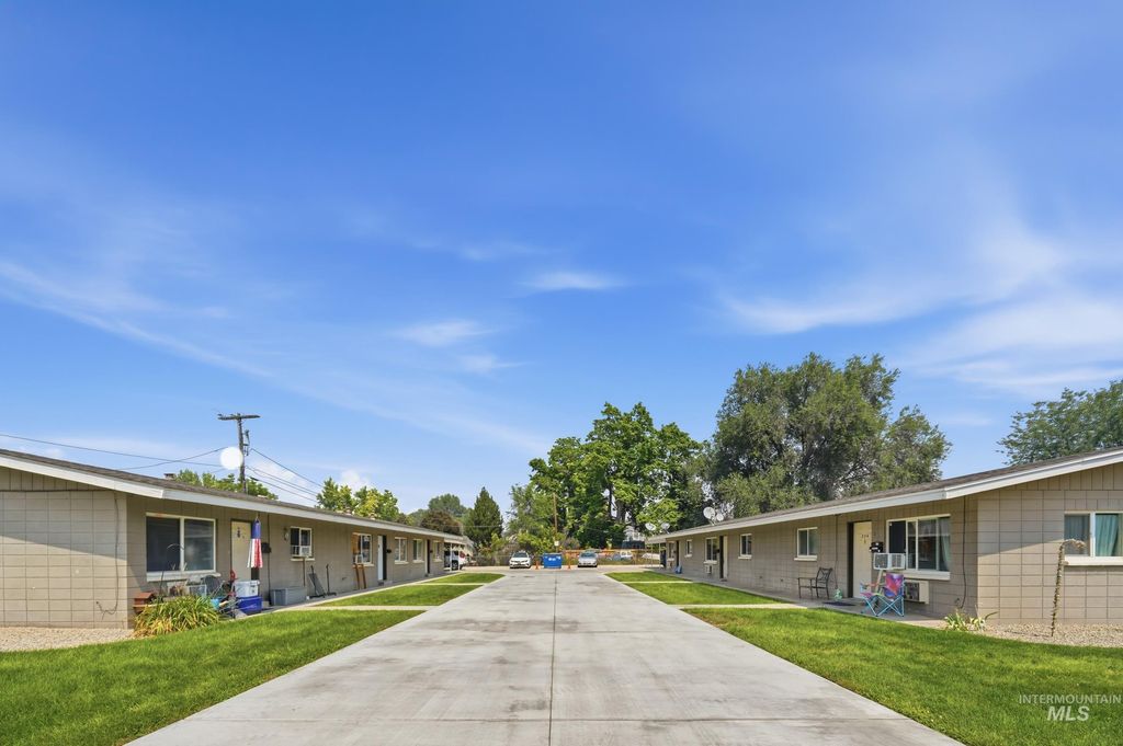 236 High St, Nampa, ID 83651 photo 3