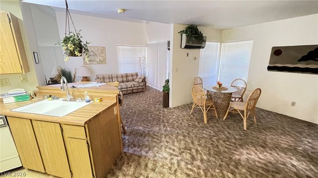 500 Elm Drive 203, Las Vegas, NV 89169