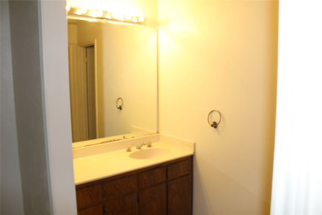 2207 Canterbury Court, Denton, TX 76205