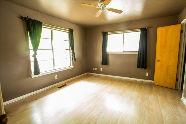 1608 N Houston School Road, Lancaster, TX 75134