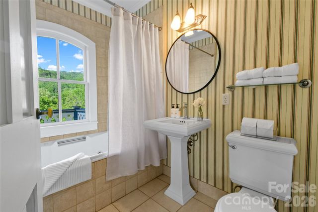 204 Lawson Street, Hot Springs, NC 28743