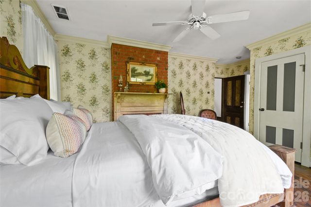 204 Lawson Street, Hot Springs, NC 28743