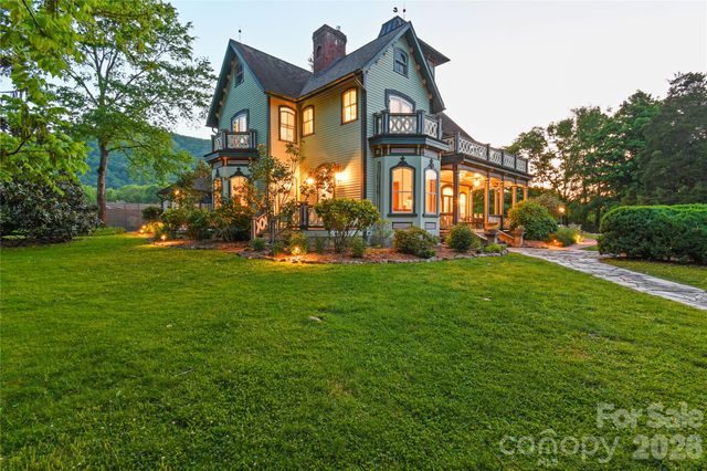 204 Lawson Street, Hot Springs, NC 28743
