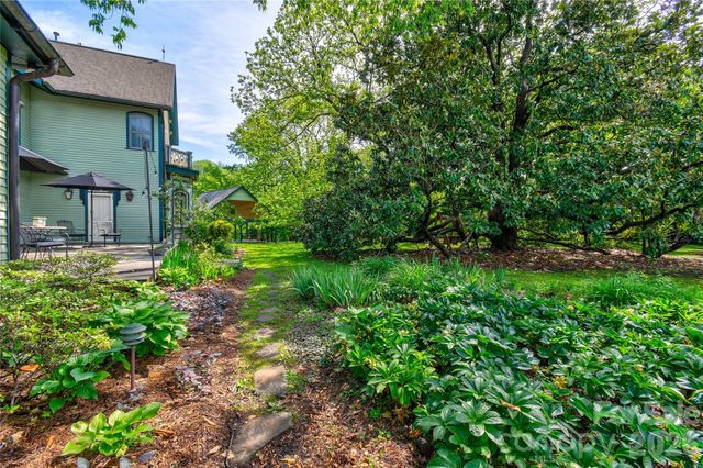 204 Lawson Street, Hot Springs, NC 28743