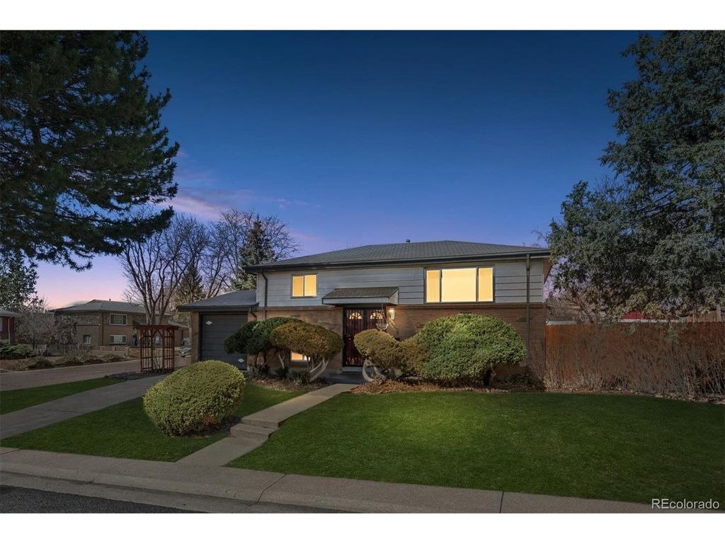 9669 Lou Dr, Northglenn, CO 80260